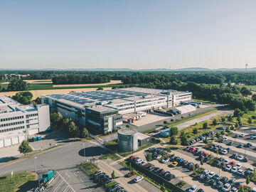 An arvato site with photovoltaic systems on the roof 